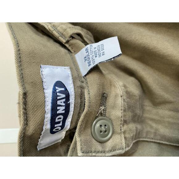 Old Navy Men's Olive Green Cargo Pants - Picture 4 of 9